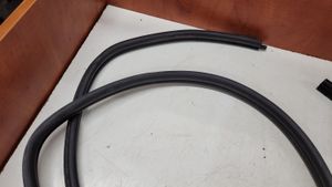 BMW 3 E90 E91 Rear door rubber seal (on body) 724725903