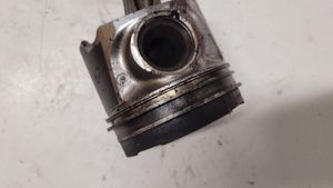 Volvo XC60 Piston avec bielle 81L123