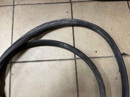 Volvo V60 Front door rubber seal 895291