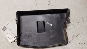 Toyota Avensis T270 Fuse box cover 8266205150