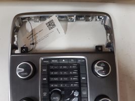 Volvo V60 Centrālās konsoles vadības bloks 30781499