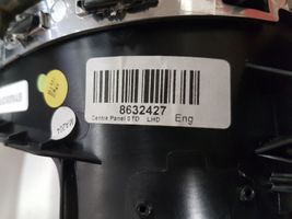 Volvo V60 Central console control unit 30781499