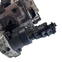 Renault Master II Fuel injection high pressure pump 8200457039