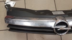 Opel Astra H Maskownica / Grill / Atrapa górna chłodnicy 13108463