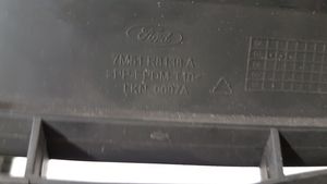 Ford C-MAX I Atrapa chłodnicy / Grill 7M51R8138A