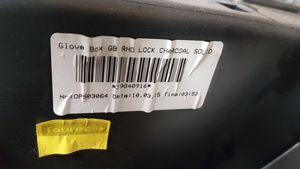 Volvo V40 Hansikaslokerosarja 0P503064