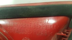 Volkswagen PASSAT B6 Luci posteriori del portellone del bagagliaio 27449002