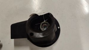 KIA Sorento Bouchon, volet de trappe de réservoir à carburant 695131U000