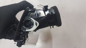 BMW 3 F30 F35 F31 Kojelaudan tuuletussuuttimen suojalista 923197013