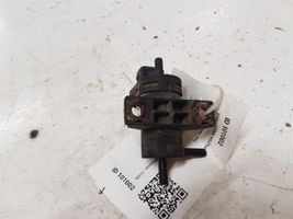 Volvo S40, V40 Electrovanne Soupape de Sûreté / Dépression 7700113709