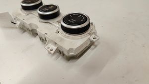 KIA Sorento Climate control unit PPTD30