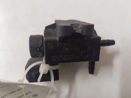 Opel Astra J Zawór podciśnienia / Elektrozawór turbiny 70246100