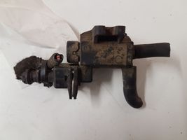 Opel Zafira A Vacuum valve 72244800