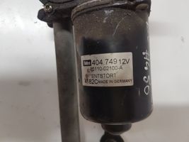 Toyota Corolla E120 E130 Mechanizm i silniczek wycieraczek szyby przedniej / czołowej 8511002100