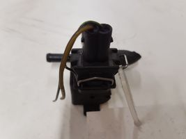 Volkswagen PASSAT B5 Turboahtimen magneettiventtiili 058906283F