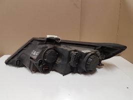 KIA Sorento Lampa przednia 921022P040