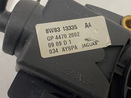 Jaguar XF X250 Leva/interruttore dell’indicatore di direzione e tergicristallo 8W8317A553BB