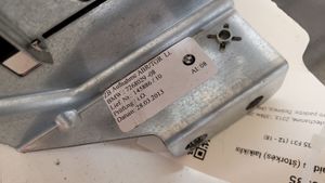 BMW 3 F30 F35 F31 Staffa di montaggio copertura ripiano portaoggetti 726802908