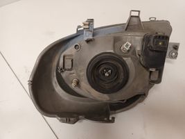 Renault Trafic II (X83) Lampa przednia 7700311372