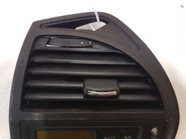 Citroen C4 Grand Picasso Moldura protectora de la rejilla de ventilación lateral del panel 965086897700