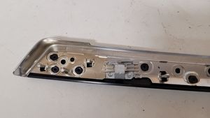 BMW 5 F10 F11 Barra di rivestimento della portiera anteriore 9171782