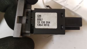 Opel Signum Przycisk / Włącznik czujnika parkowania PDC 13138264