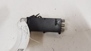 Volvo S40 Amplificateur d'antenne 30737918