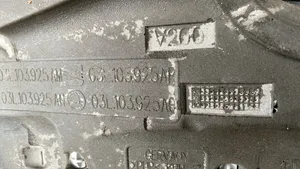 Volkswagen PASSAT B6 Couvercle cache moteur 03L103925AM