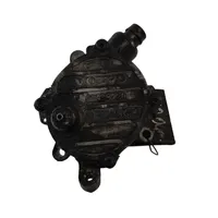 Volvo V70 Vacuum pump 08658230