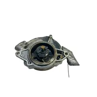 Volkswagen Touareg I Vacuum pump 