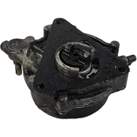 Opel Zafira B Vacuum pump 