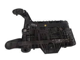 Volkswagen Touran I Battery tray 1K0915333