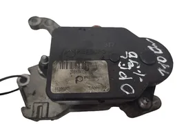 Opel Zafira B Intake manifold valve actuator/motor 55205127