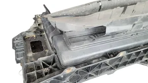 Hyundai i40 Traverse inférieur support de radiateur 