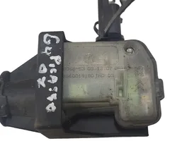 Citroen C4 I Picasso Serratura del tappo del serbatoio del carburante 9660019180