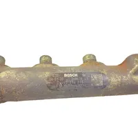 Renault Megane II Kraftstoffverteiler Einspritzleiste Verteilerrohr 0445214078