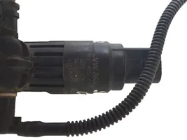 Skoda Octavia Mk2 (1Z) Windscreen/windshield washer pump 1K6955651