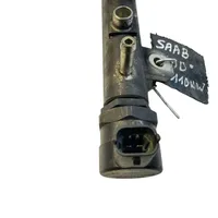 Saab 9-5 Listwa wtryskowa 21633145