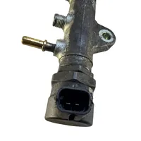 Renault Laguna II Listwa wtryskowa H82426550