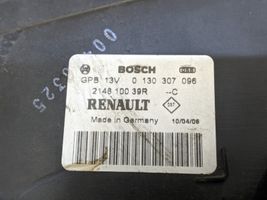Renault Laguna III Jäähdyttimen jäähdytinpuhaltimen suojus 0130307096