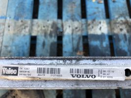 Volvo XC90 Chłodnica powietrza doładowującego / Intercooler 989581K