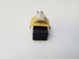 Toyota Avensis Verso Other relay 9098702024