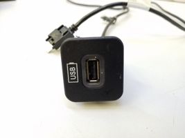 Jeep Cherokee Connecteur/prise USB 68225325AA