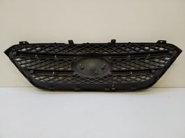 KIA Carens II Grille de calandre avant 8638010000