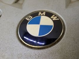 BMW 7 F01 F02 F03 F04 Variklio dangtis (apdaila) 13717577459