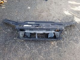 Volvo V70 Viršutinė dalis radiatorių panelės (televizoriaus) 9454292