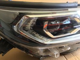 Toyota RAV 4 (XA50) Lampa przednia 8990842060