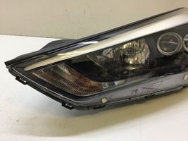 Hyundai Tucson TL Lampa przednia 92101D7210