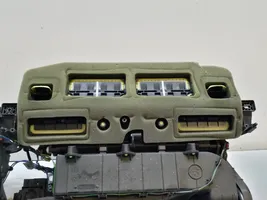 Dodge Grand Caravan Sisälämmityksen ilmastoinnin korin kokoonpano P728300