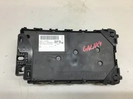 Ford Galaxy Ramka / Moduł bezpieczników HU5T15604